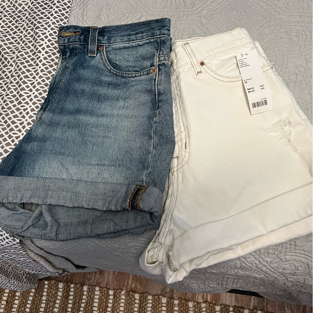Lot of 2 New BDG Urban Outfitters Mom High Rise Jean Shorts, Blue/White, Size 28